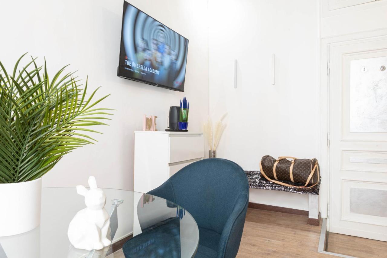 Silver Trevi Fountain - Collection Apartment Rom